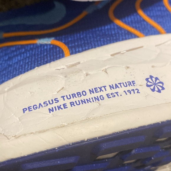 Nike ZoomX Blue and Orange Athletic Shoes - Picture 10 of 14